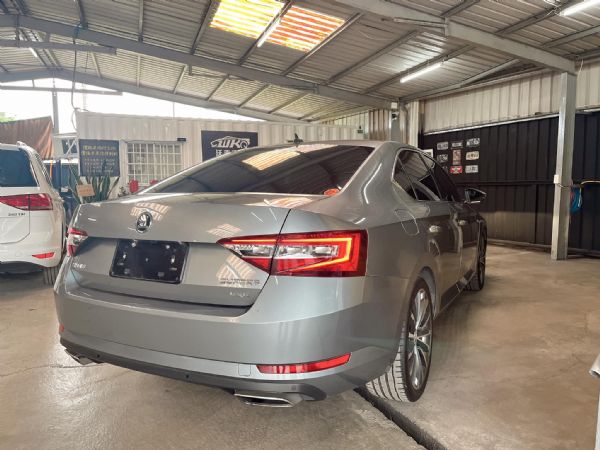 (收訂)SKODA SuperB L&K 照片2