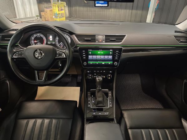 SKODA SuperB L&K 照片4