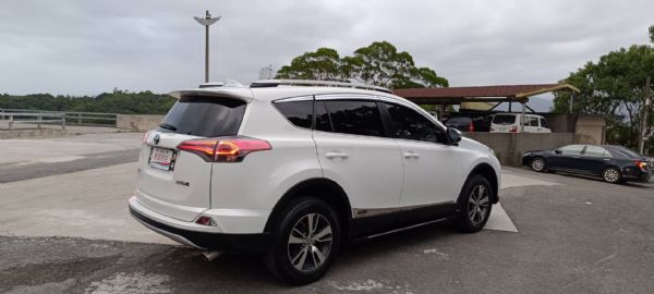 RAV4 2.0 豪華 導航 電動椅  照片3