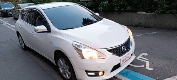 2015 Nissan Tiida 5D 照片3