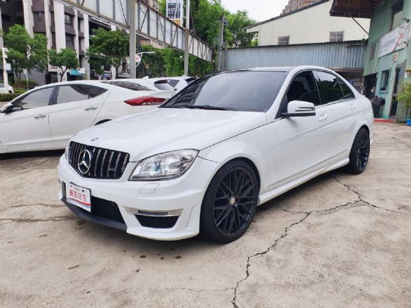 2010年BENZ C300 照片1