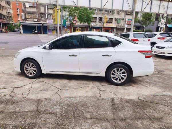 2017年NISSAN SENTRA  照片8