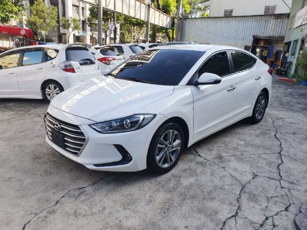 2018年HYUNDAI Elantra 照片1