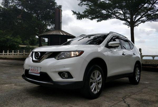 2017年NISSAN X-TRAIL 照片1