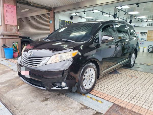 2013年TOYOTA SIENNA 照片1