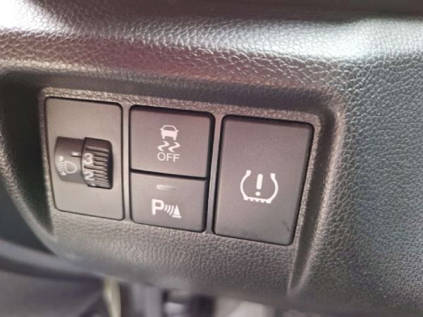 2018年HONDA CITY 省油省稅 照片7