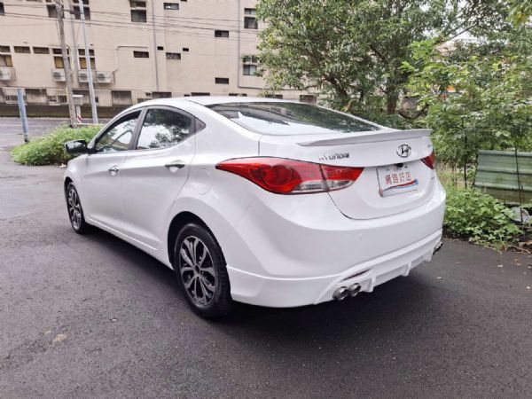 2014年HYUNDAI ELANTRA 照片9