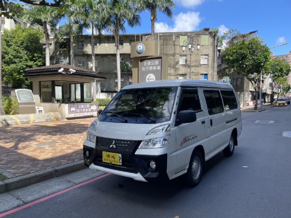 【保證實車實照實價】僅駛4萬多公里 照片2