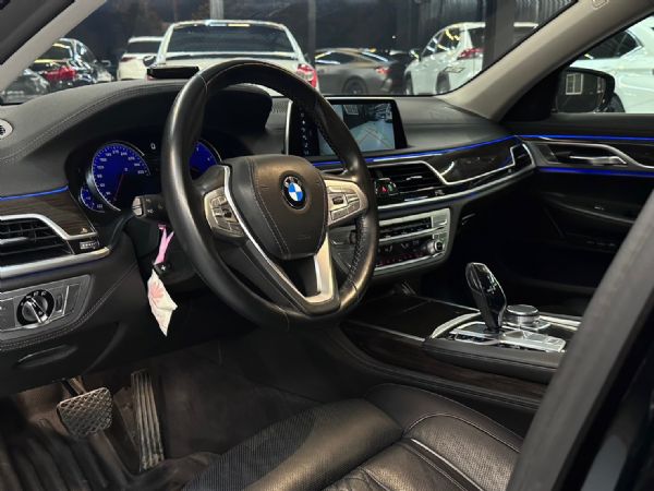 2018 730d  照片3