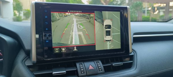 2019 TOYOTA RAV4 2.0 照片8