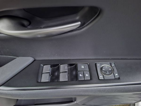 2019年LEXUS UX250h  照片3