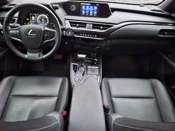 2019年LEXUS UX250h  照片6