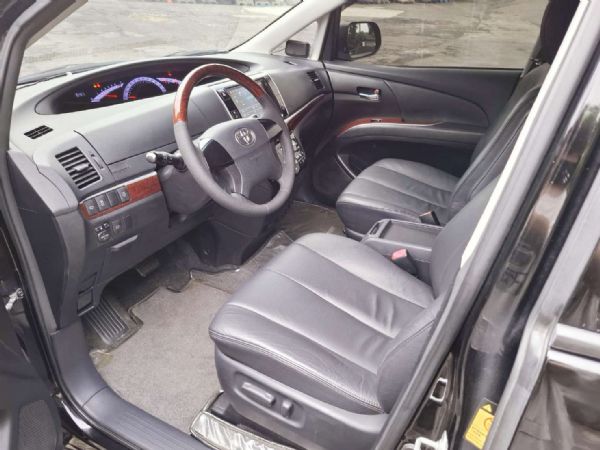 TOYOTA PREVIA 2.4豪華版 照片5