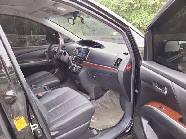 TOYOTA PREVIA 2.4豪華版 照片7