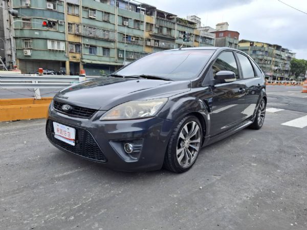 FORD FOCUS 2.0 照片1