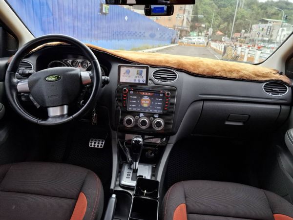 FORD FOCUS 2.0 照片3