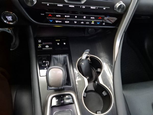 LEXUS RX300 2.0 頂級款 照片5