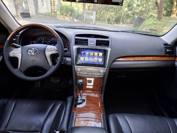 TOYOTA CAMRY 2.4 頂配 照片3