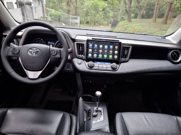 TOYOTA RAV4 尊爵版4代 照片3