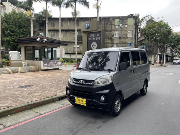【保證實車實照實價】自排 僅駛8萬多公里 照片1