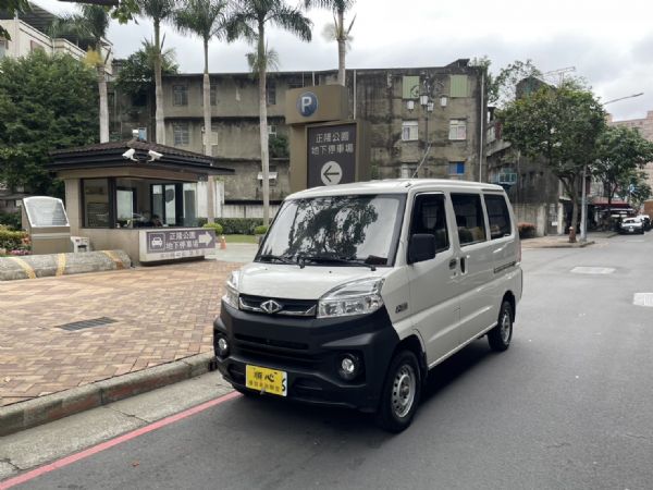 【保證實車實照實價】自排 僅駛2萬多公里 照片1