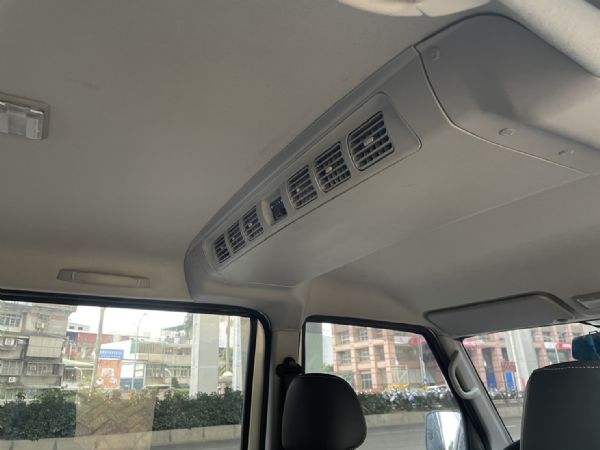 【保證實車實照實價】自排 僅駛2萬多公里 照片10