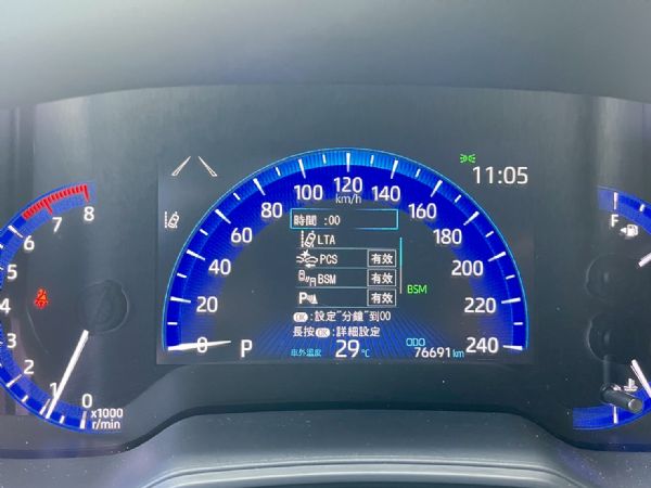 CC汽油尊爵 僅跑7.6萬原漆 照片8