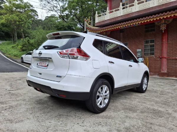 NISSAN X-TRAIL 照片10