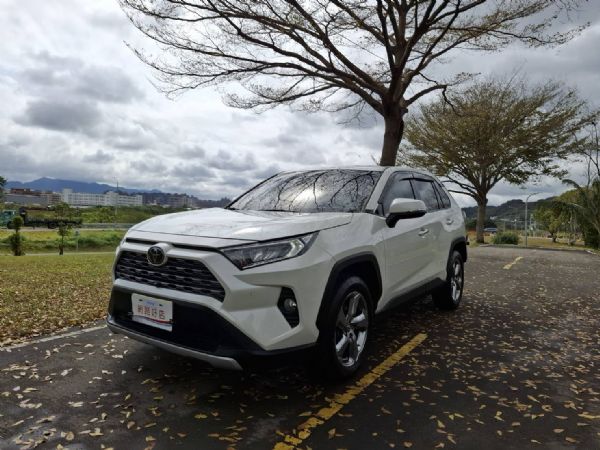 TOYOTA RAV4旗艦版 照片1