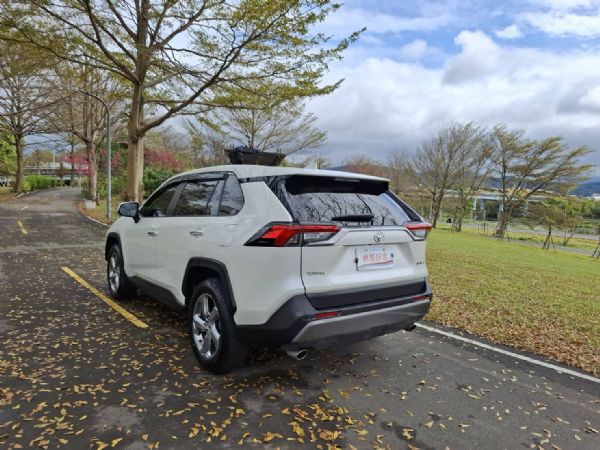 TOYOTA RAV4旗艦版 照片9