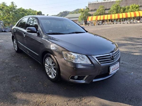 TOYOTA CAMRY 2.4 頂配 照片3