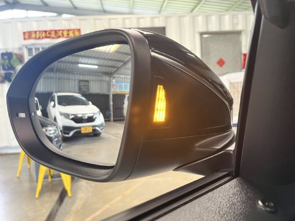 小改款T-ROC 跑3萬5 加購延長保固 照片8