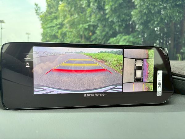 新車101.8五門最頂規 僅跑1萬原漆 照片7