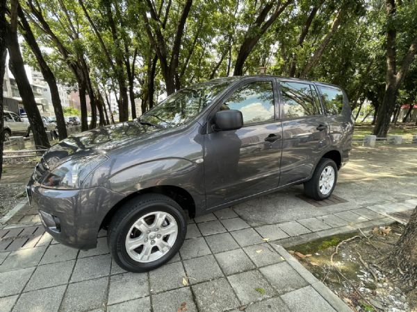 鑫宏車業2012年勁哥五人座1.5深灰 照片1