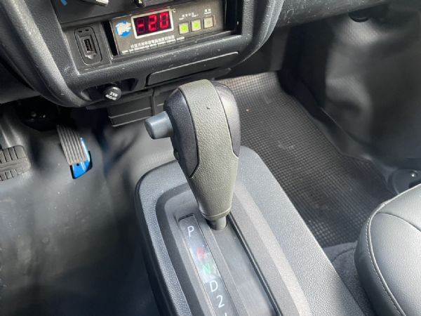 【保證實車實照實價】自排 僅駛7萬多公里 照片9