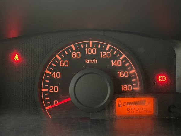 鑫宏車業2021年吉利1.5銀 照片9