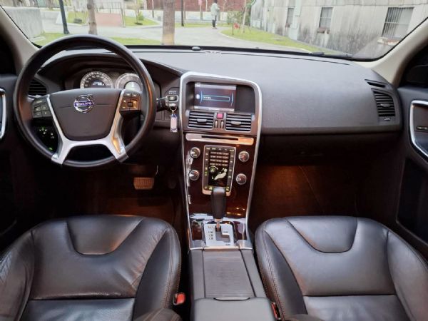  VOLVO XC60 T5 旗艦版 照片4