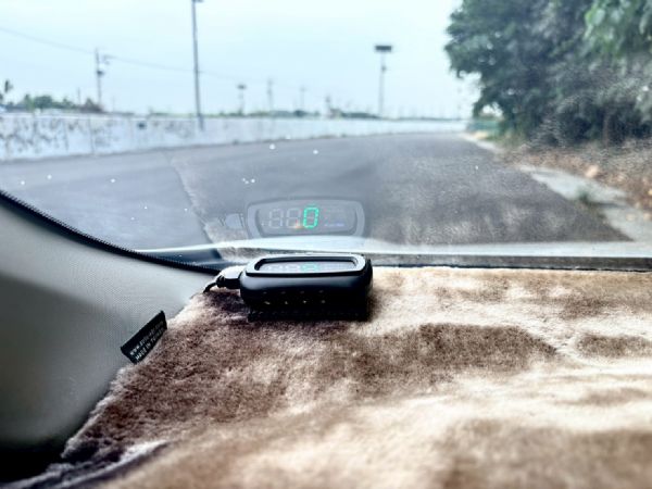 稀有X版 類碳纖維運動化套件/空力尾翼/ 照片7