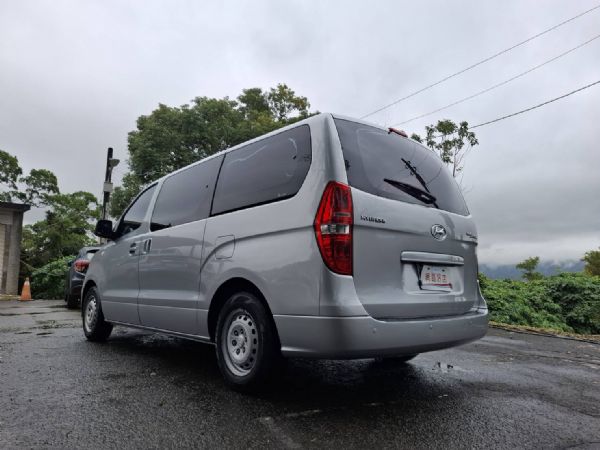  HYUNDAI STAREX 2.5  照片9