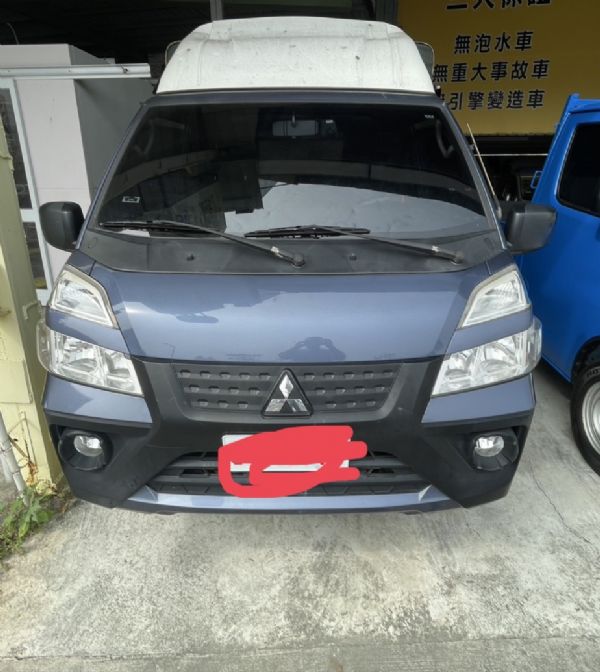 《鑫宏車業》得利卡 大改款3人座手排 照片3