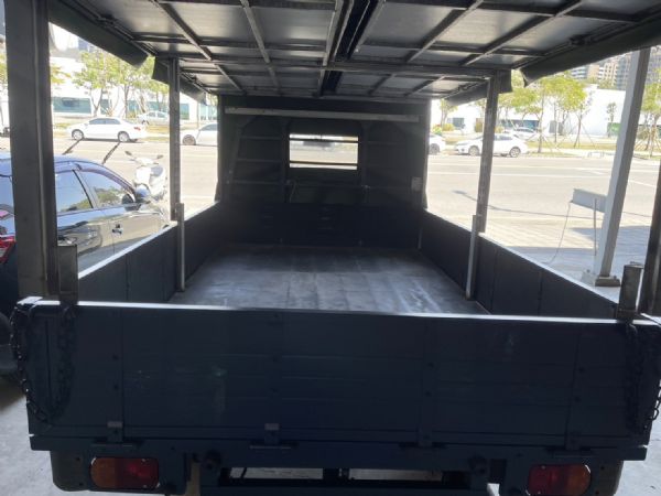 《鑫宏車業》得利卡 大改款3人座手排 照片6
