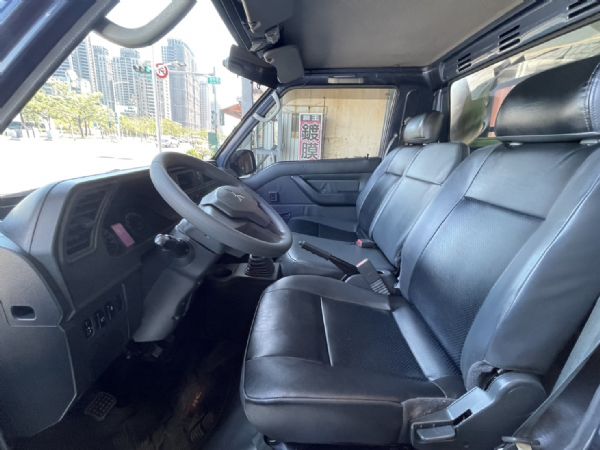 《鑫宏車業》得利卡 大改款3人座手排 照片7