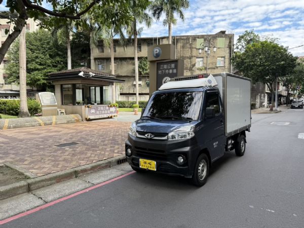 【保證實車實照實價】如有不實~整輛車送您 照片1