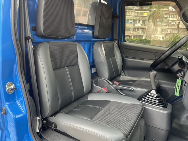 【保證實車實照實價】僅駛6萬多公里 照片4