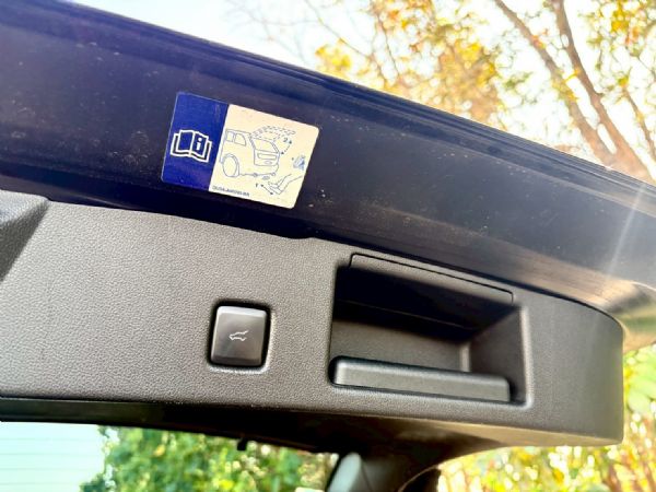 KUGA旗艦 僅跑5.8萬 LV2駕駛 照片4