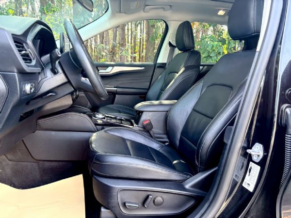 KUGA旗艦 僅跑5.8萬 LV2駕駛 照片5