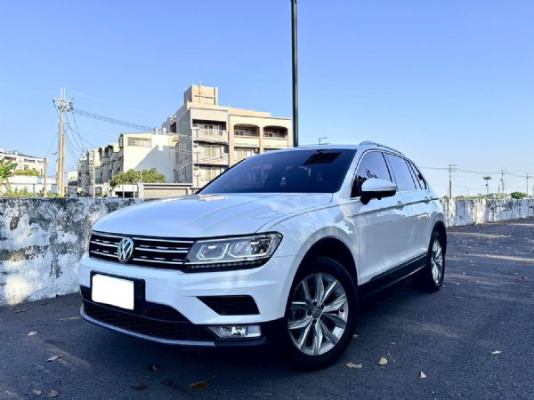 CL版 僅跑8.7萬 原廠保養 升級環景 照片2