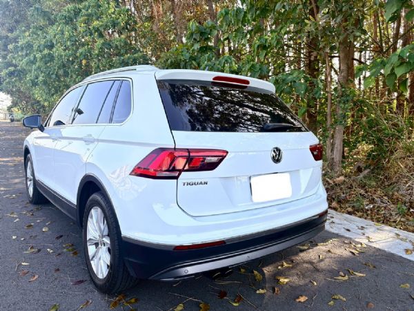 CL版 僅跑8.7萬 原廠保養 升級環景 照片3