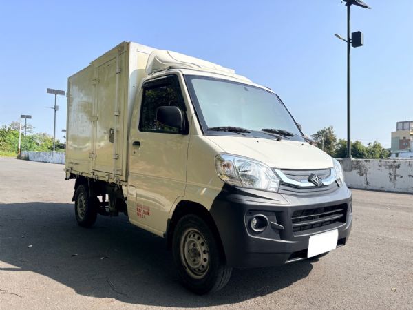 僅跑10萬 原廠保養 常溫廂體 可改貨斗 照片2