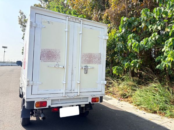 僅跑10萬 原廠保養 常溫廂體 可改貨斗 照片5